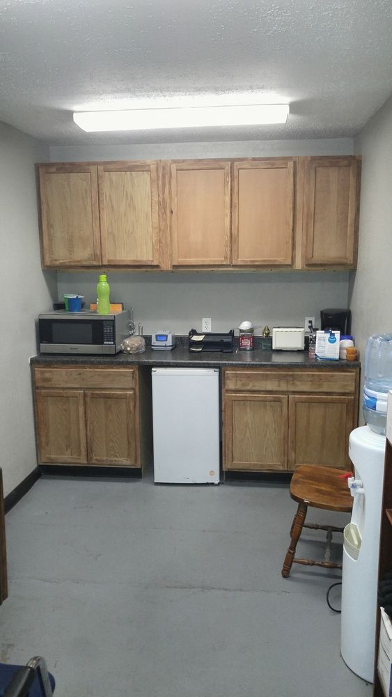 Excellent Lt Industrial Building : 917 6th Ave. , Greeley, CO 80631